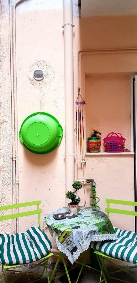 •Budget Travellers •Great Location Athen Eksteriør bilde